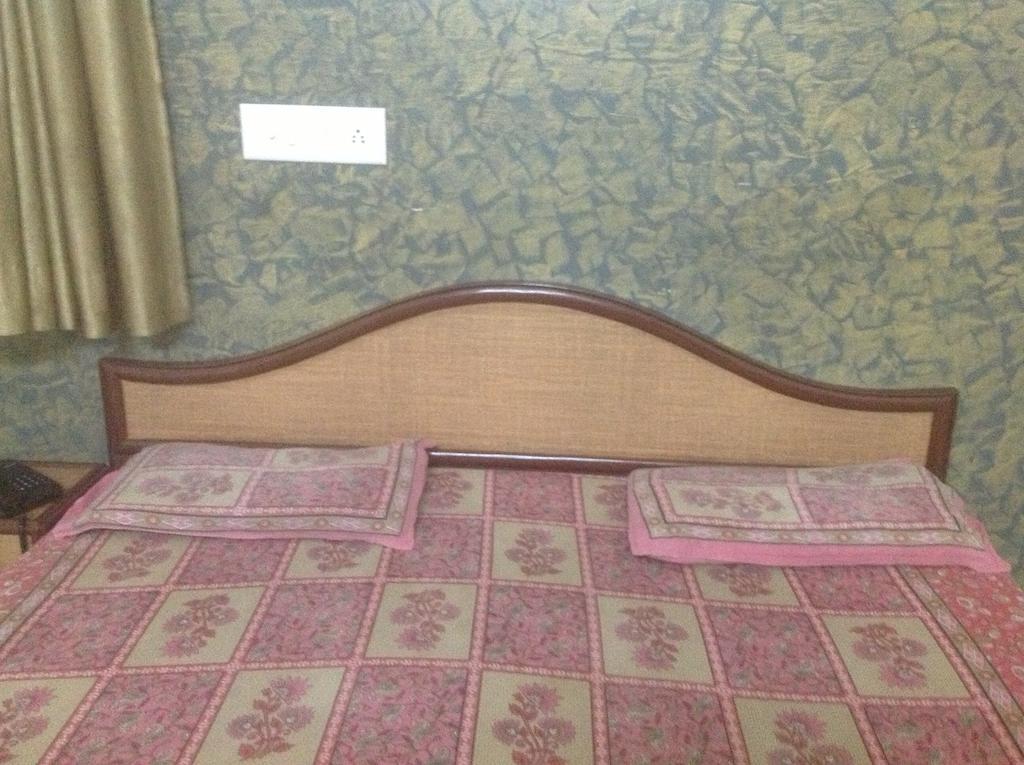 Hotel Kamal Kunj Джапур Экстерьер фото